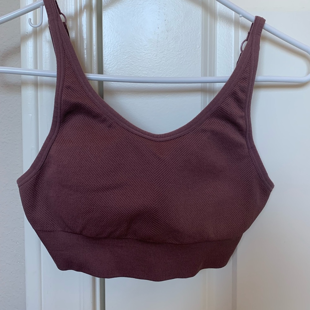 adjustable sports bra